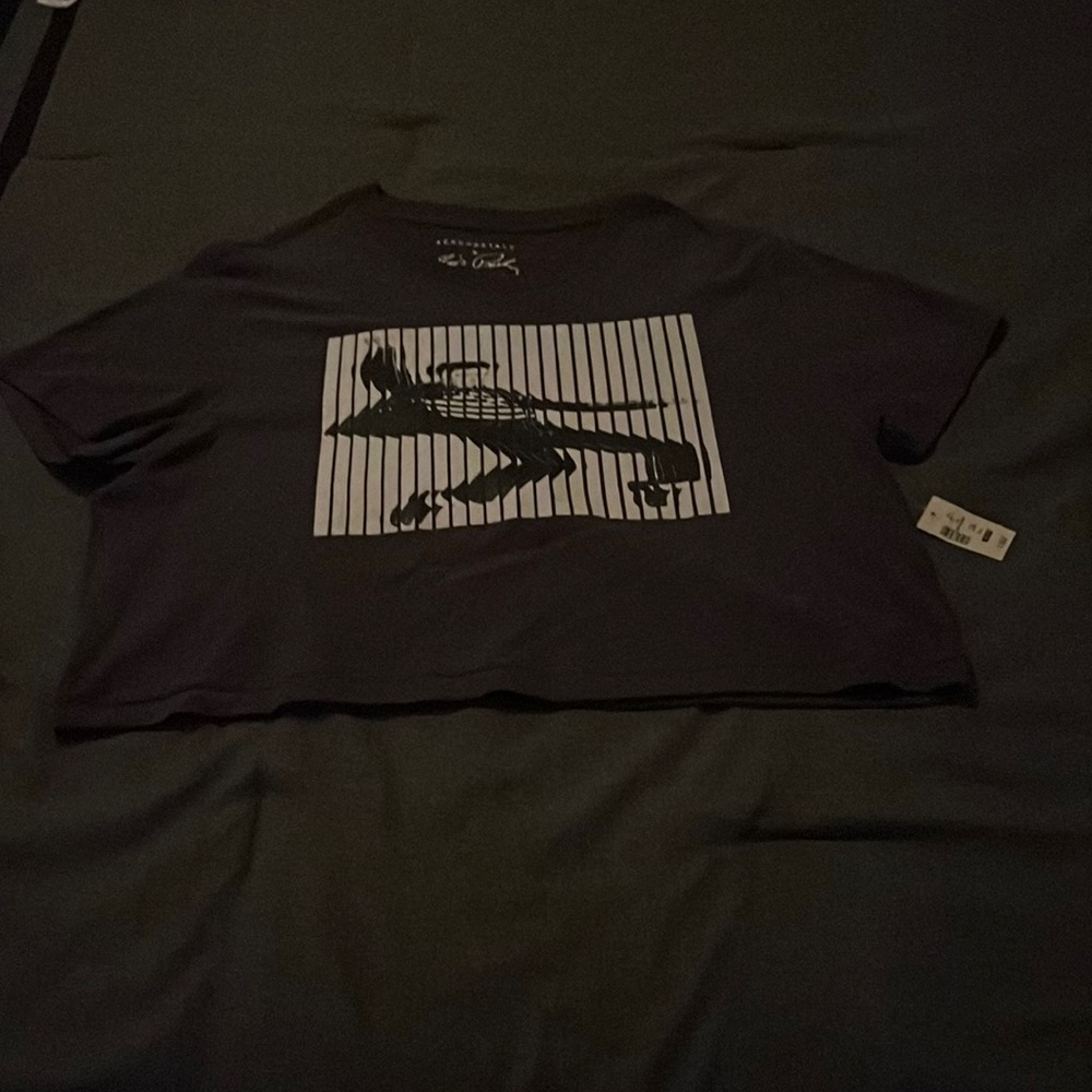 BNWT Elvis Presley by AEROPOSTALE Graphic T-Shirt!